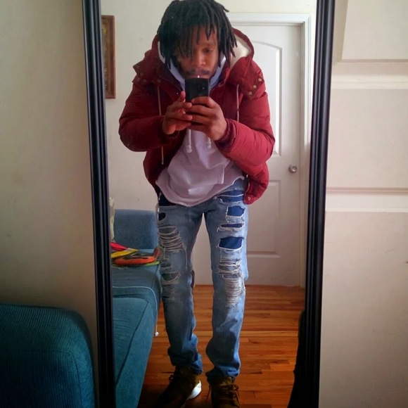 Meet your Posher, Carlos - Picture 1 of 1